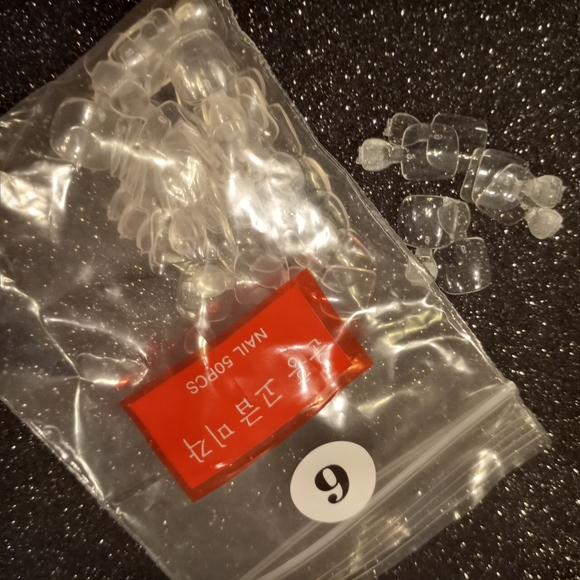 👍SOLD👍 Nail 💅 Tips - Picture 5 of 5